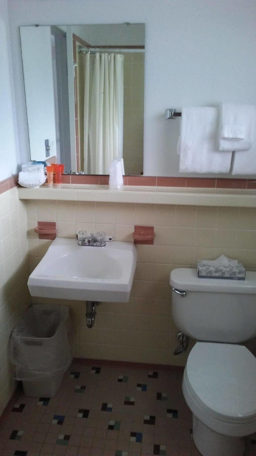 Exit 41 Travel Inn 利特尔顿 外观 照片