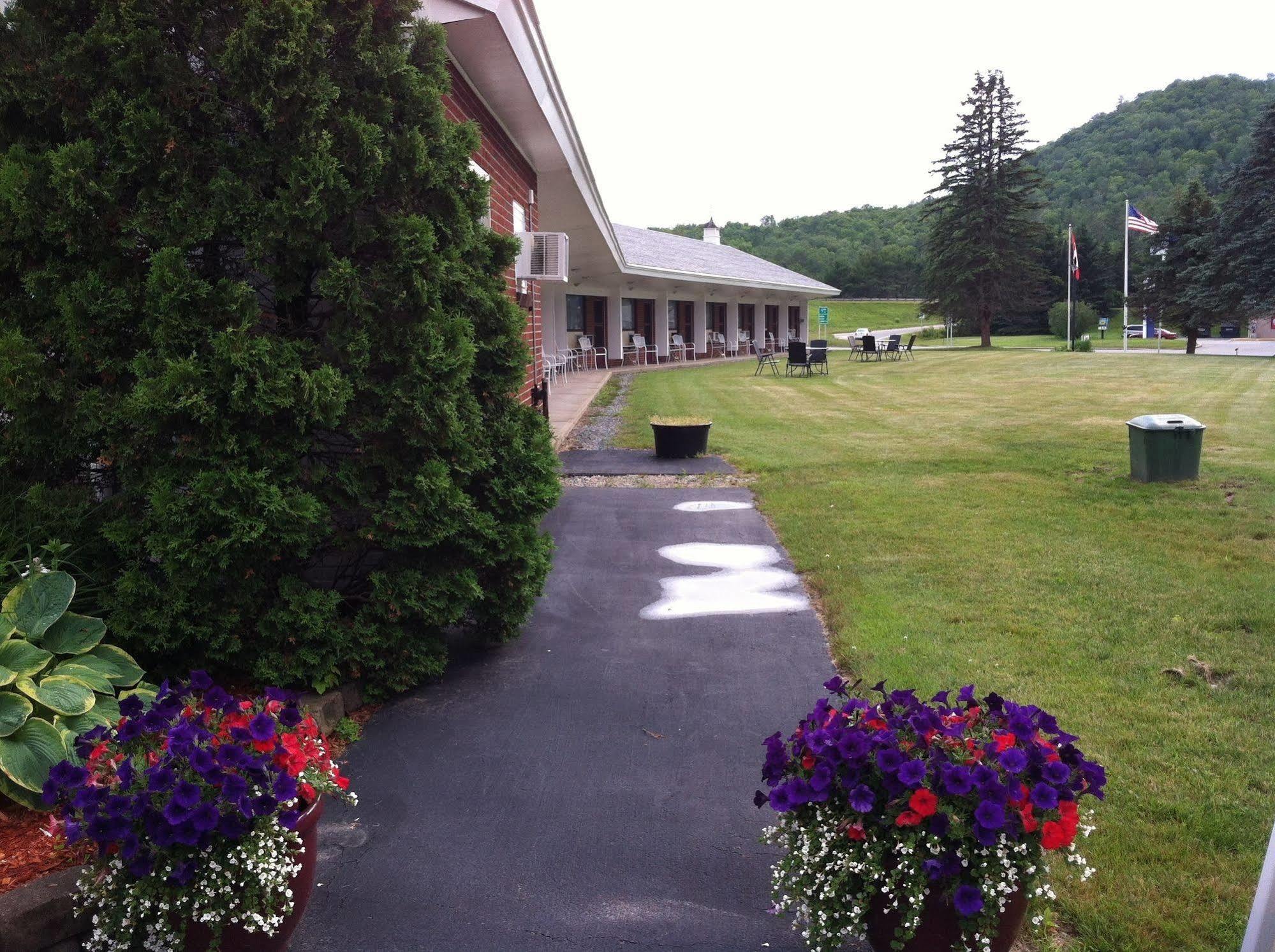 Exit 41 Travel Inn 利特尔顿 外观 照片